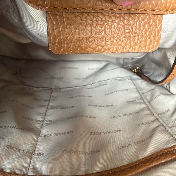 Michael Kors Boho Quiet Luxury Sullivan Leather Crossbody Luggage Brown (GUC) - Picture 2 of 15